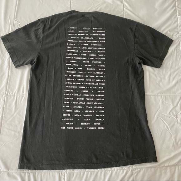 House of Mass Graphic Tee - Picture 3 of 12
